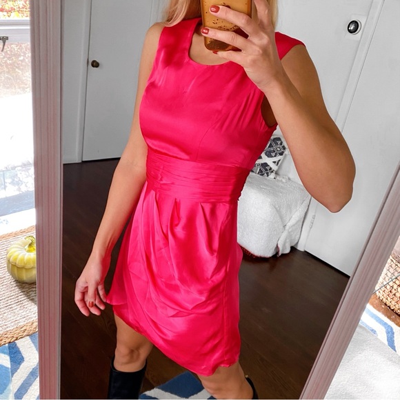 💗 VILA PINK SATIN COCKTAIL DRESS! - Picture 3 of 16